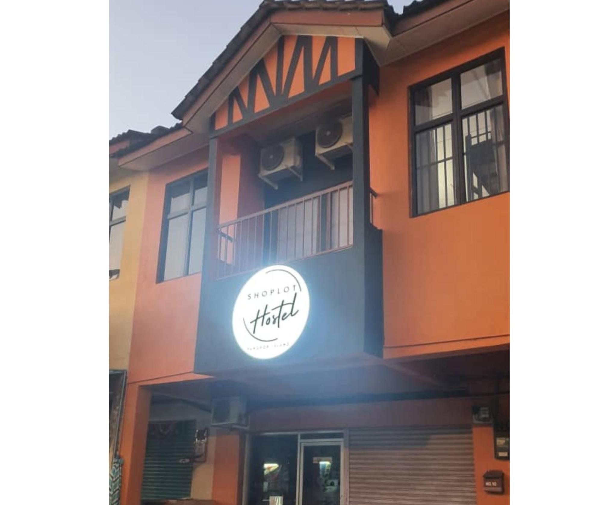 Shoplot Hostel Pangkor Kampong Pasir Bogak Esterno foto